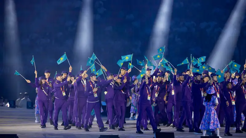 Спортсмены Казахстана на церемонии открытия Азиады-2026