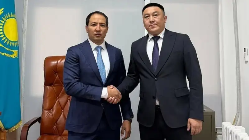 Азамат Муканов 
