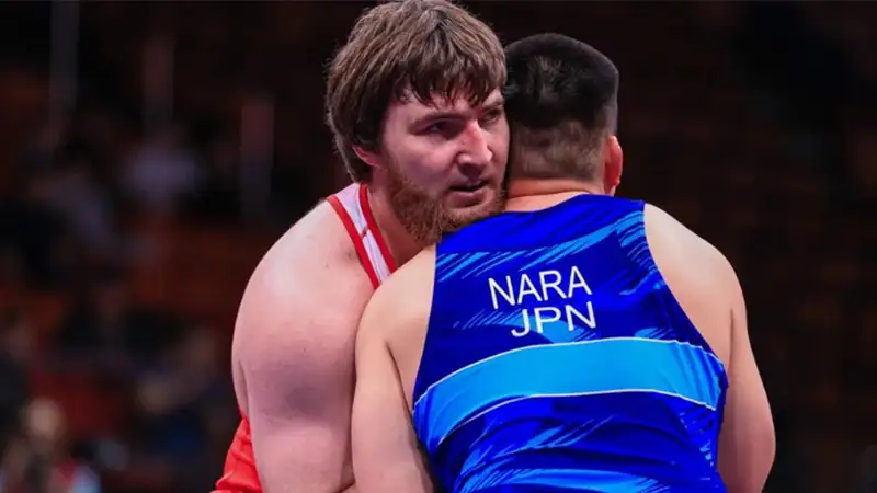 Джохар Узаров в схватке с японцем 