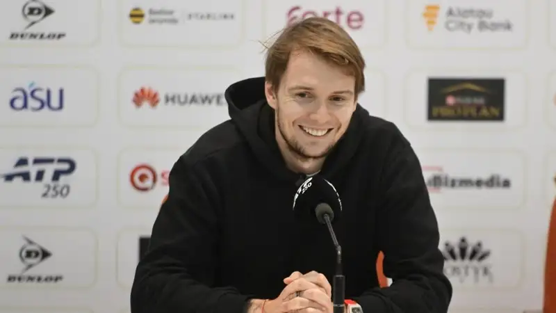 Александр Бублик на конференции перед Almaty Open