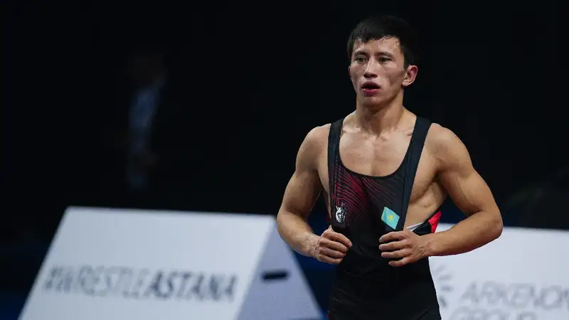 Казахстанец Исхар Курбаев поборется за выход в финал домашнего чемпионата мира по борьбе