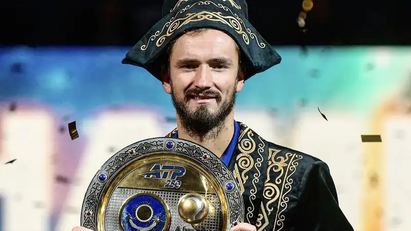 Даниил Медведев с титулом Almaty Open-2026