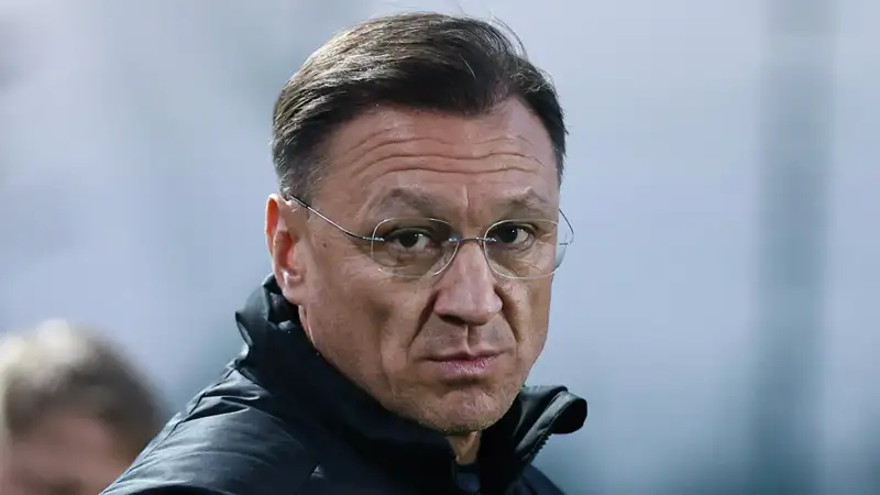 Рафаэль Уразбахтин на игре крупным планом 